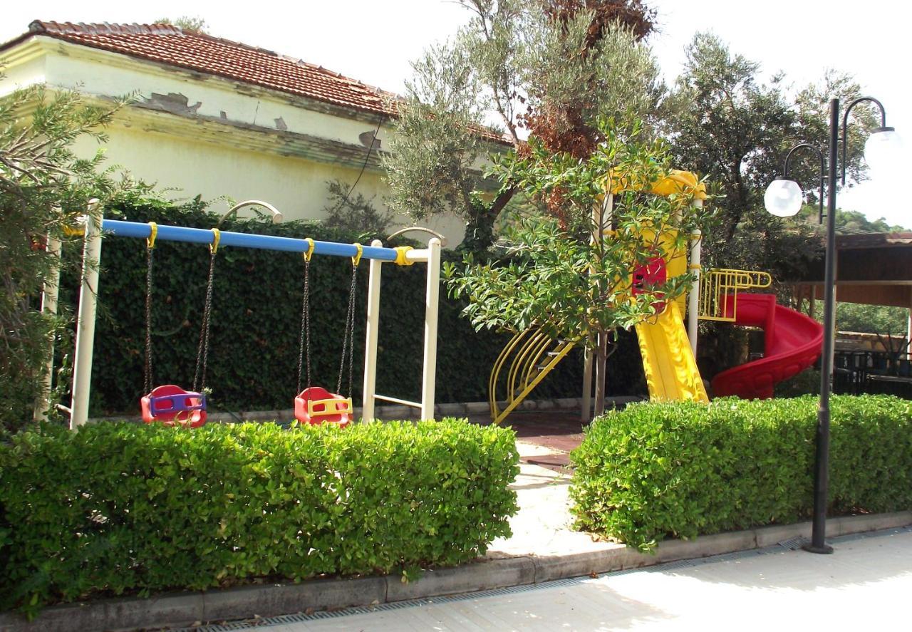 Alize Resort Hotel Yenifoca Екстер'єр фото
